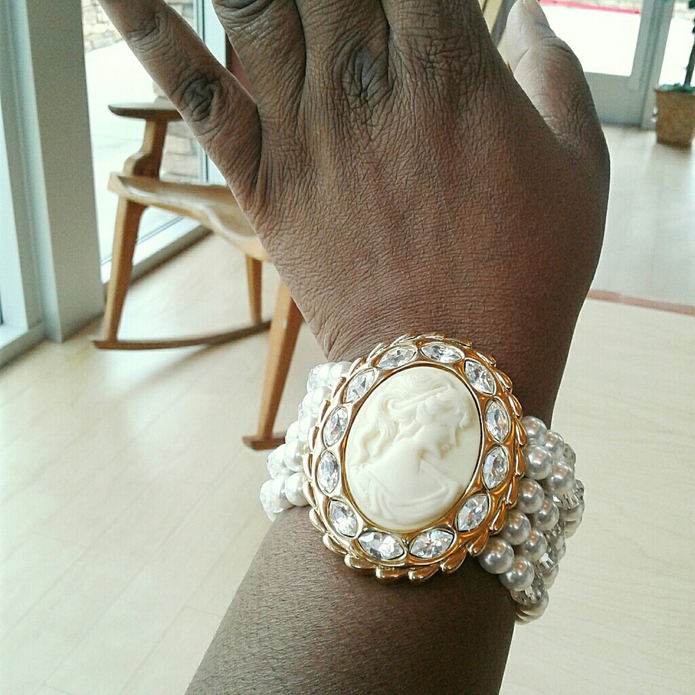 Cameo Bracelet